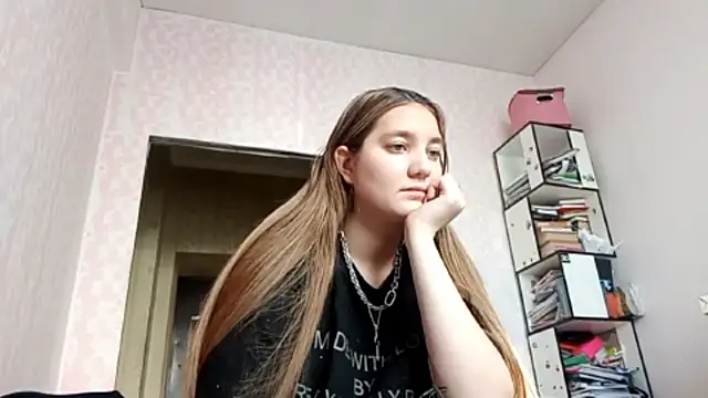 JanineThielman online show from April 2026 11:25:02 AM