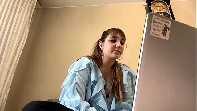JanineThielman online show from June 2026 01:01:02 PM