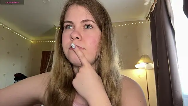 Amy Maev online show from May 2026 09:27:02 AM