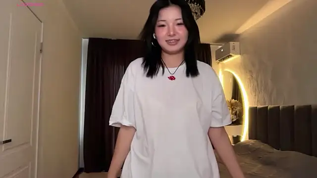 minnie joy online show from May 2026 12:11:02 PM