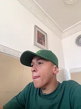 Snapshot of Ronalcantillo_luck2222 chatting on February 2026 09:13:02 PM Ronalcantillo luck2222 online show from February 2026 09:13:02 PM