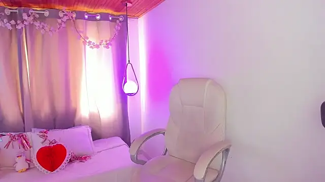 NixieSterling online show from May 2026 08:05:02 PM
