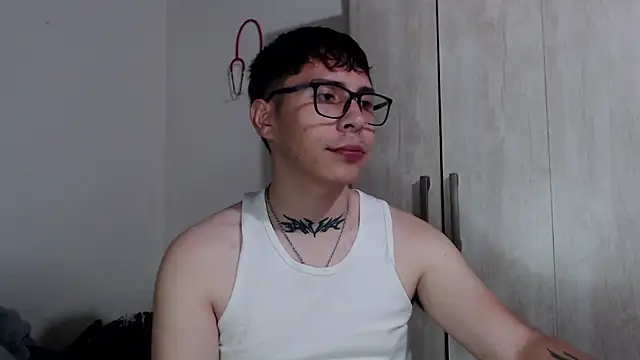 Snapshot of idddavv chatting on February 2026 10:41:02 PM idddavv online show from February 2026 10:41:02 PM