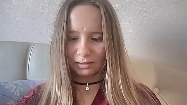 Snapshot of cutefoxieee chatting on March 2026 01:49:01 PM cutefoxieee online show from March 2026 01:49:01 PM