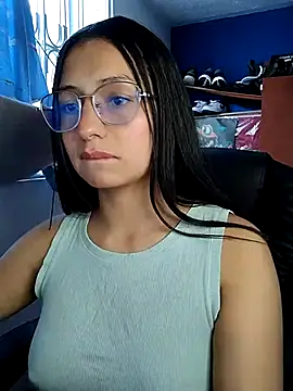 Angel swee online show from March 2026 02:01:02 PM