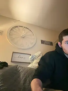 Snapshot of Aarondeweese27 chatting on February 2026 12:36:01 PM Aarondeweese27 online show from February 2026 12:36:01 PM