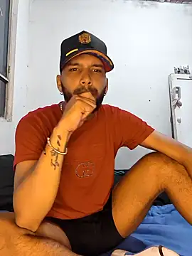 Latino-Sexy21 online show from February 2026 05:44:02 PM