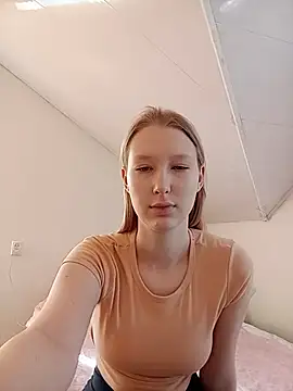 Snapshot of TanyaSavel chatting on February 2026 07:40:01 AM TanyaSavel online show from February 2026 07:40:01 AM