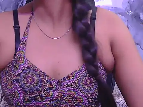 Aayesha-queen online show from May 2026 03:48:01 AM