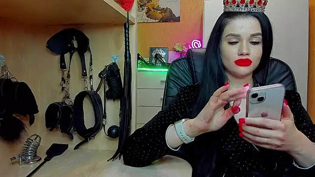 KristiTopxx online show from April 2026 07:19:01 PM