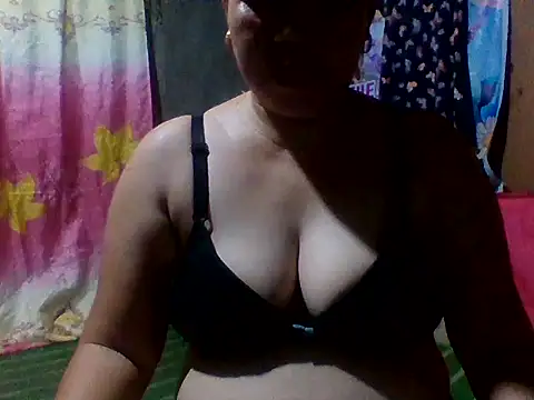 Snapshot of sweet_lhyn chatting on June 2026 10:29:01 AM sweet lhyn online show from June 2026 10:29:01 AM
