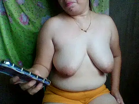 Snapshot of sweet_lhyn chatting on July 2026 03:10:02 AM sweet lhyn online show from July 2026 03:10:02 AM