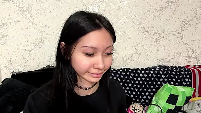 kishagrayone online show from May 2026 01:29:02 PM