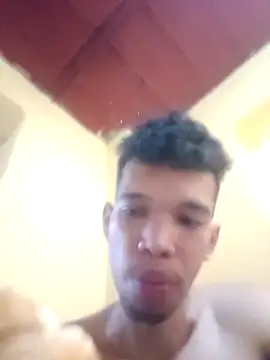 Snapshot of ricardoaraque1 chatting on February 2026 06:29:02 PM ricardoaraque1 online show from February 2026 06:29:02 PM