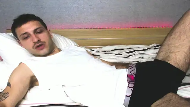 DarkRogue19 online show from March 2026 04:22:01 PM