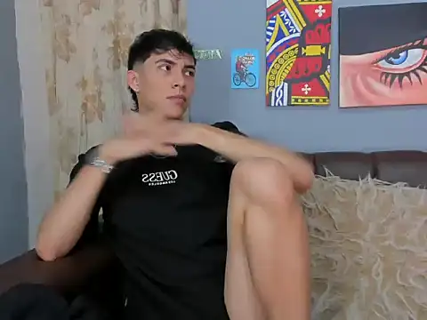 Snapshot of AronTawers chatting on February 2026 09:47:02 PM AronTawers online show from February 2026 09:47:02 PM