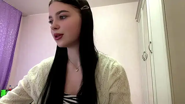 Snapshot of EvonHirth chatting on February 2026 03:10:01 PM EvonHirth online show from February 2026 03:10:01 PM