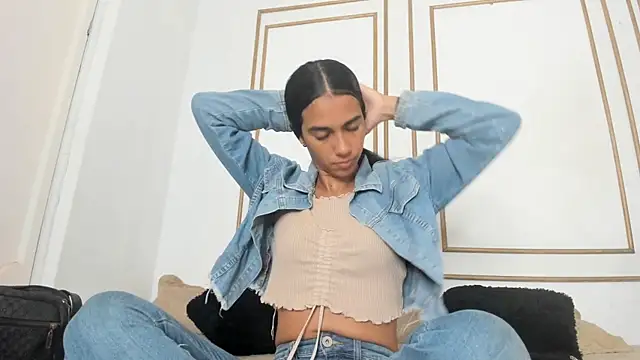 emily gaviria1 online show from May 2026 12:13:02 PM