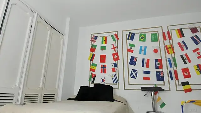 emily gaviria1 online show from July 2026 12:07:02 PM