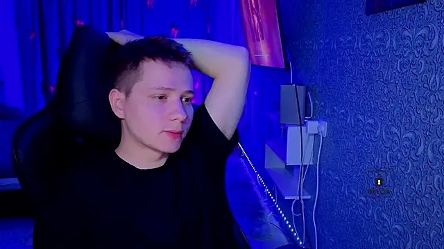 Snapshot of Karl_Night_ chatting on February 2026 04:28:02 PM Karl Night online show from February 2026 04:28:02 PM