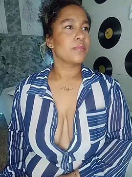 Snapshot of medusafox_ chatting on June 2026 04:55:01 AM medusafox online show from June 2026 04:55:01 AM