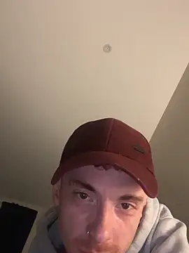 Snapshot of Rosebroz chatting on March 2026 02:11:01 AM Rosebroz online show from March 2026 02:11:01 AM