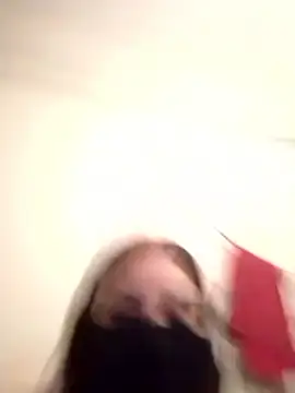 Snapshot of madleen_Mm chatting on February 2026 11:03:02 PM madleen Mm online show from February 2026 11:03:02 PM