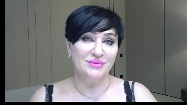 Snapshot of Kleotempt chatting on April 2026 07:12:01 PM Kleotempt online show from April 2026 07:12:01 PM