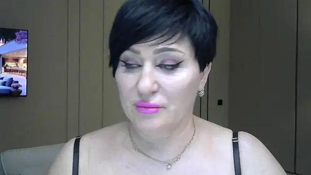 Snapshot of Kleotempt chatting on May 2026 07:11:01 PM Kleotempt online show from May 2026 07:11:01 PM