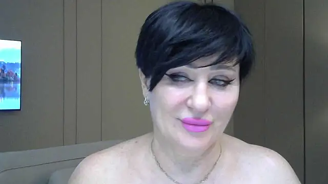 Snapshot of Kleotempt chatting on May 2026 11:45:01 PM Kleotempt online show from May 2026 11:45:01 PM