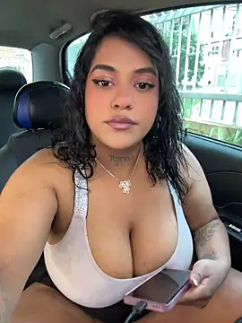 Nahomy firee online show from May 2026 07:18:01 PM