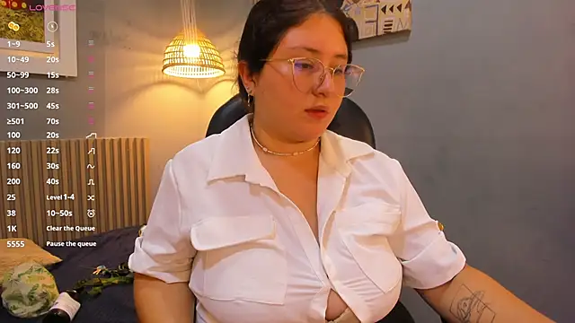 sienna cavalli online show from March 2026 12:40:01 PM