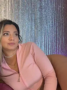 FoxxySweet online show from April 2026 03:38:02 PM