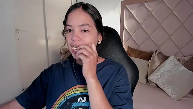 dulce lyraa1 online show from April 2026 03:57:01 AM