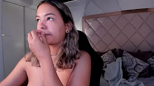 dulce lyraa1 online show from June 2026 05:12:02 AM