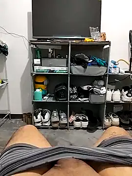 Snapshot of Guiichoo chatting on April 2026 12:10:01 PM Guiichoo online show from April 2026 12:10:01 PM