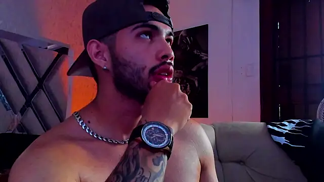 Vincentblack online show from April 2026 01:09:02 PM