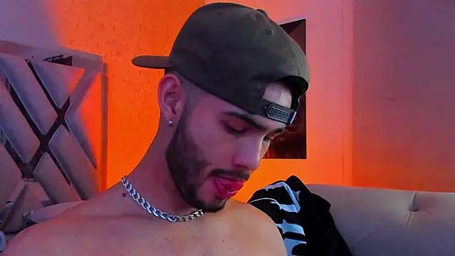 Vincentblack online show from May 2026 05:25:02 AM