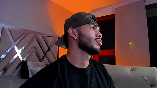 Vincentblack online show from May 2026 06:53:02 AM