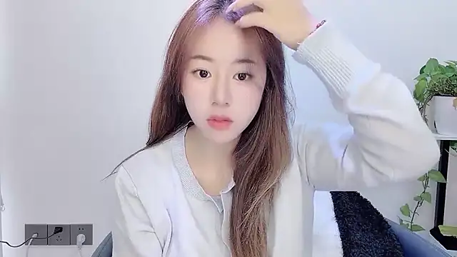Snapshot of Baixi-01 chatting on April 2026 04:16:01 AM Baixi-01 online show from April 2026 04:16:01 AM