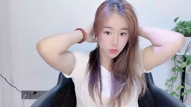 Snapshot of Baixi-01 chatting on May 2026 12:34:02 PM Baixi-01 online show from May 2026 12:34:02 PM