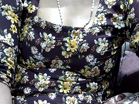 HOTY SAPNA02sCyOz9QcTD online show from April 2026 03:17:02 PM