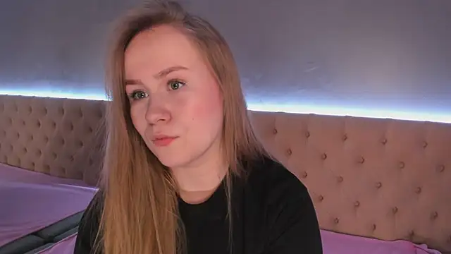 stacy moorex online show from May 2026 08:47:01 PM