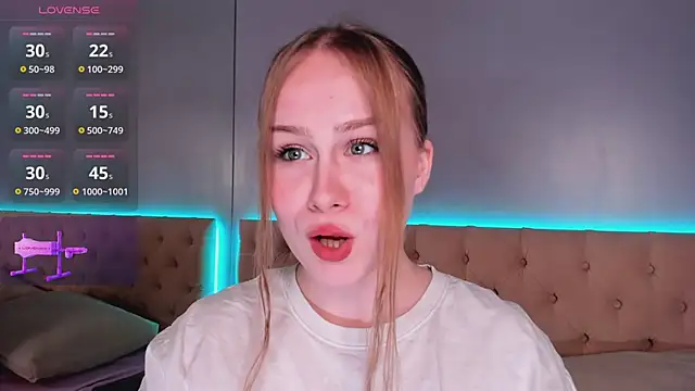 stacy moorex online show from May 2026 08:37:01 PM