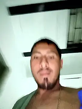 Santiag0122  online show from May 2026 01:03:01 AM