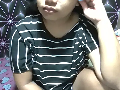 Flowerbebe online show from May 2026 06:01:01 PM