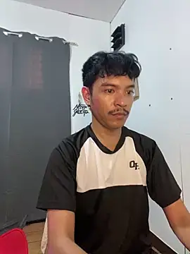 Snapshot of asian_darlingcummersxXx chatting on June 2026 11:20:02 PM asian darlingcummersxXx online show from June 2026 11:20:02 PM