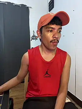 Snapshot of asian_darlingcummersxXx chatting on June 2026 01:31:01 PM asian darlingcummersxXx online show from June 2026 01:31:01 PM