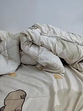 Qianluo003 online show from April 2026 10:54:02 PM