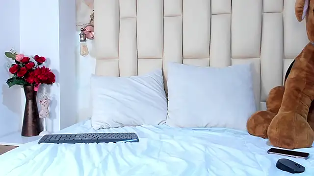 shelseanova online show from March 2026 01:08:01 AM